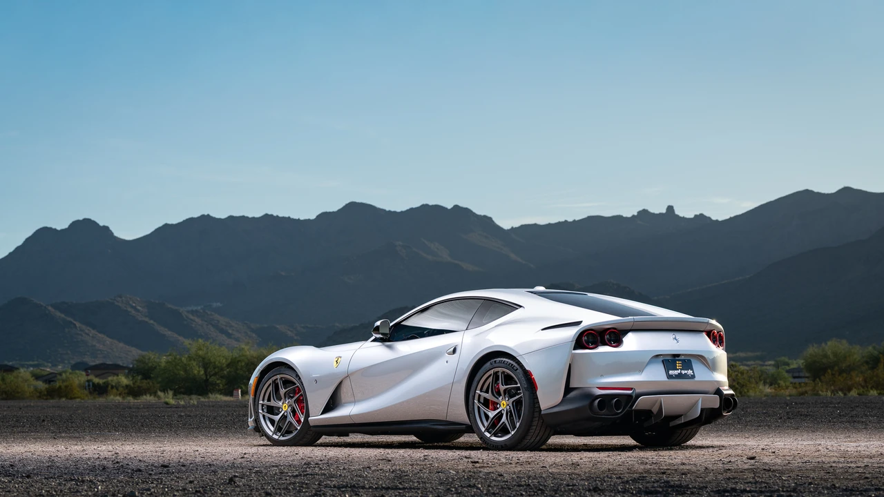2019 Ferrari 812 Superfast - Image 8 of 31