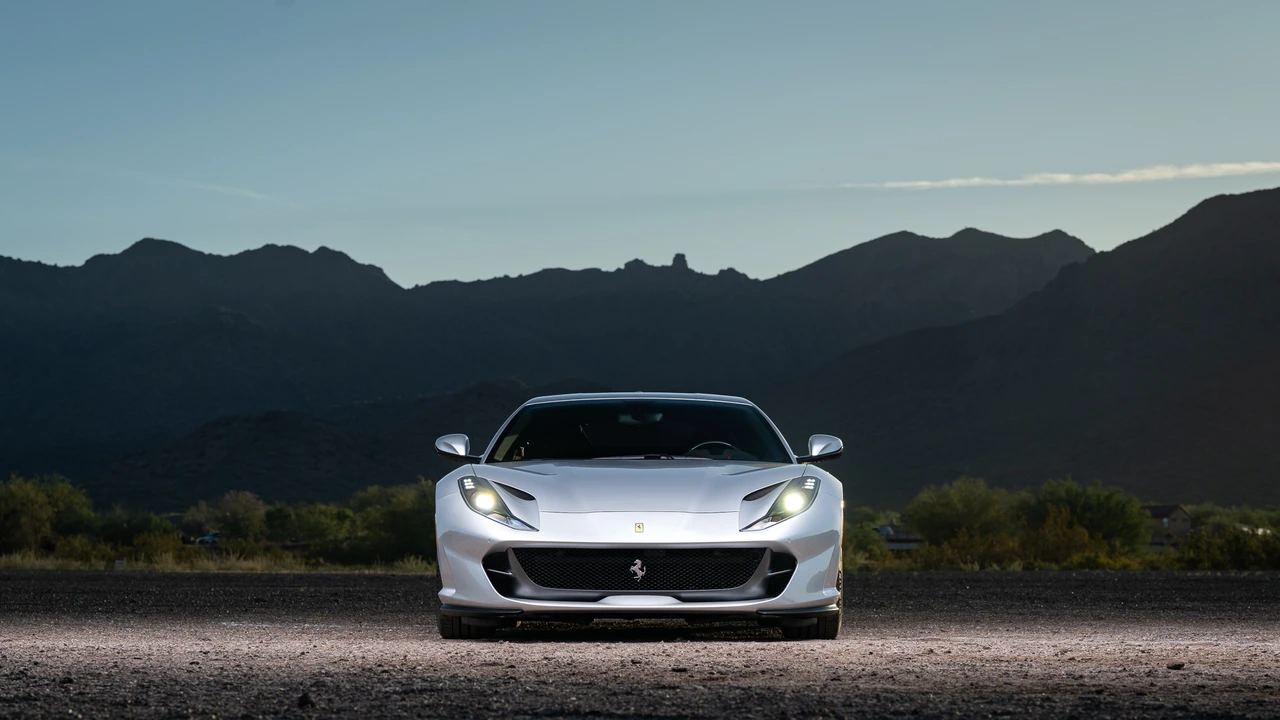 2019 Ferrari 812 Superfast - Image 28 of 31