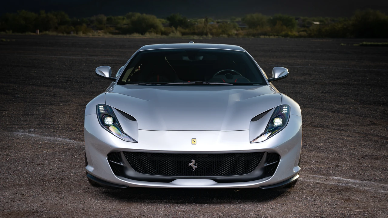 2019 Ferrari 812 Superfast - Image 30 of 31