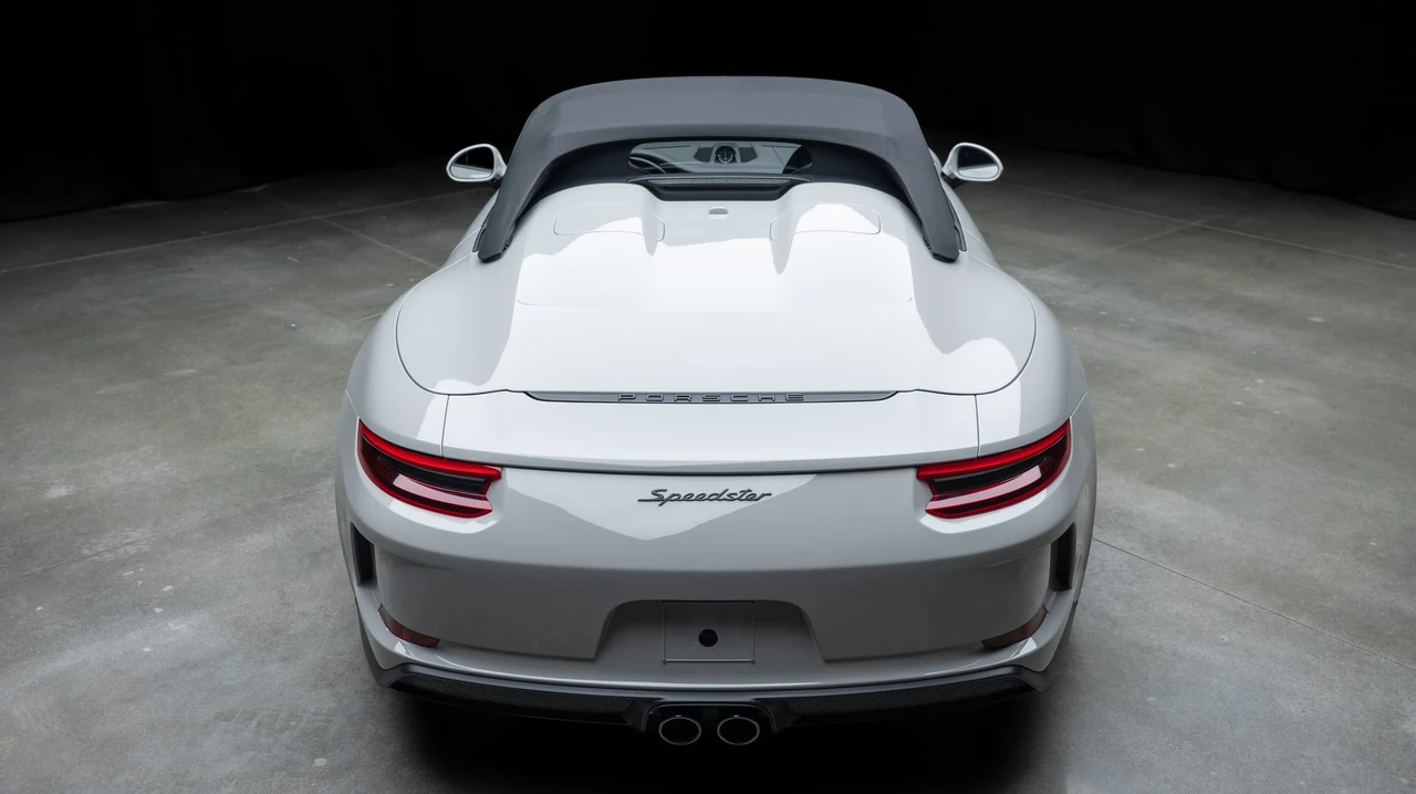 2019 Porsche 991 Speedster - Image 25 of 31