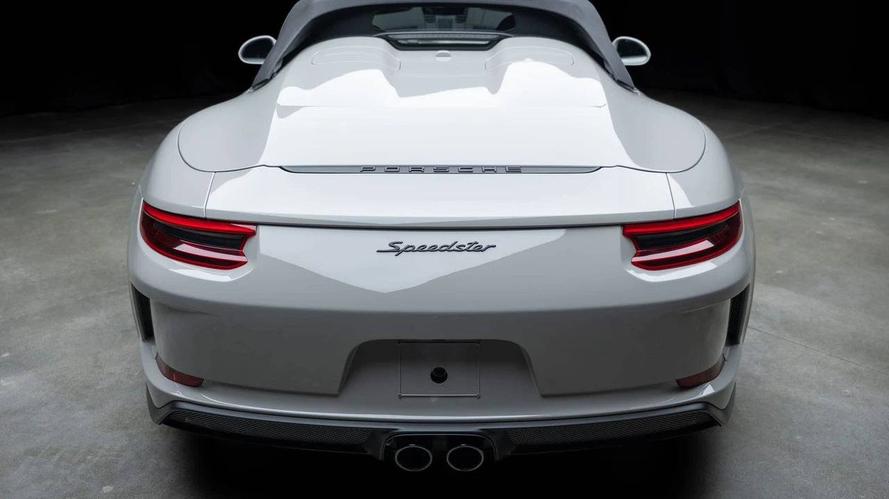 2019 Porsche 991 Speedster - Image 26 of 31