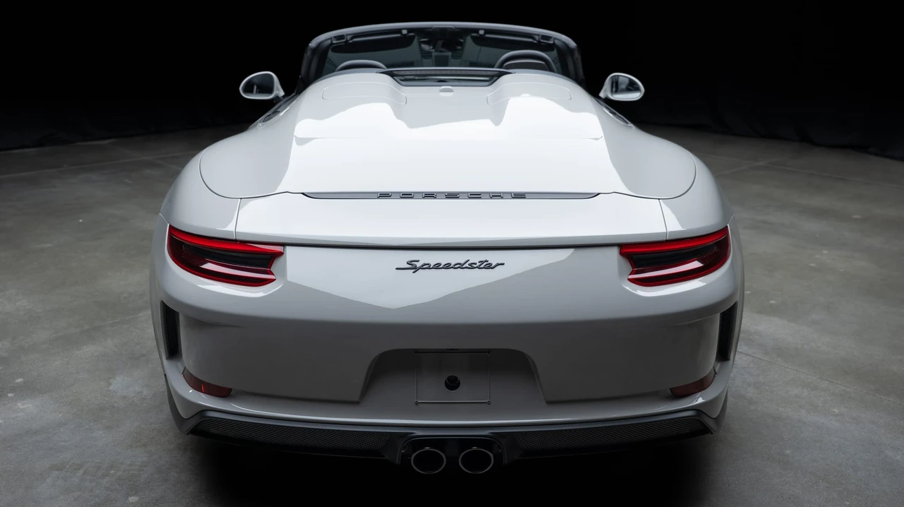 2019 Porsche 991 Speedster - Image 9 of 31