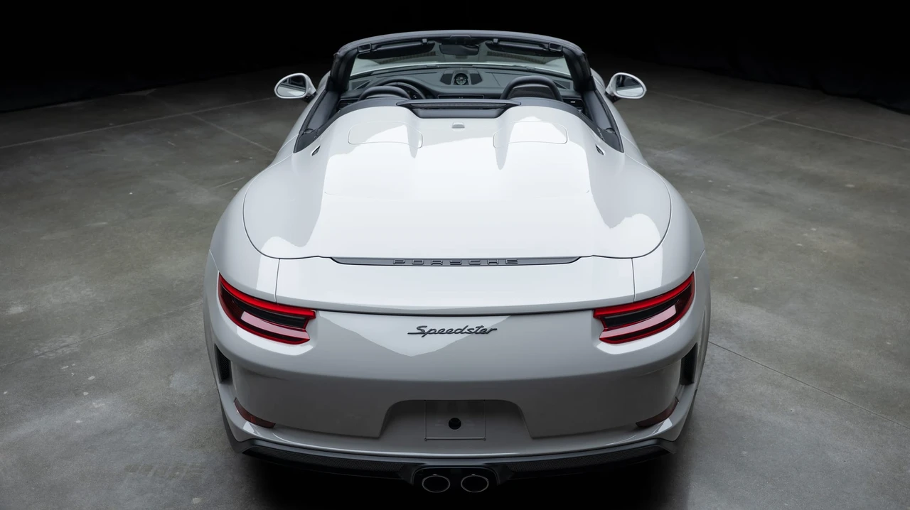 2019 Porsche 991 Speedster - Image 8 of 31