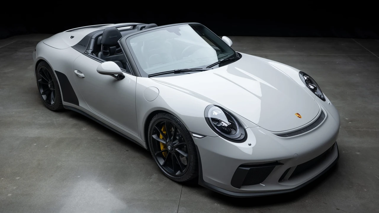 2019 Porsche 991 Speedster - Image 17 of 31