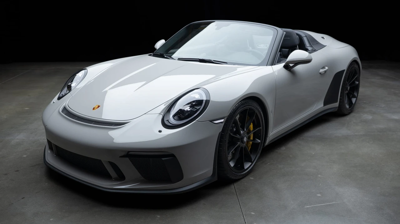 2019 Porsche 991 Speedster - Image 2 of 31