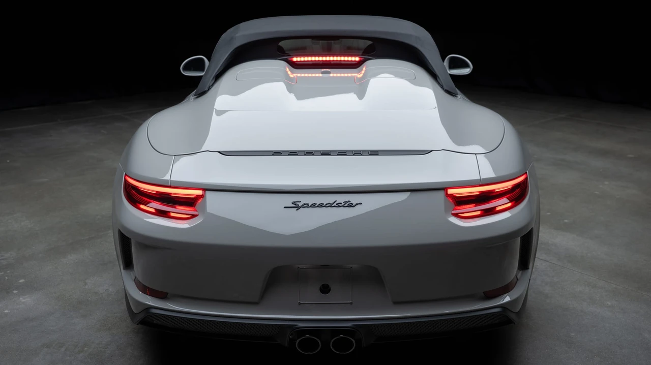 2019 Porsche 991 Speedster - Image 28 of 31