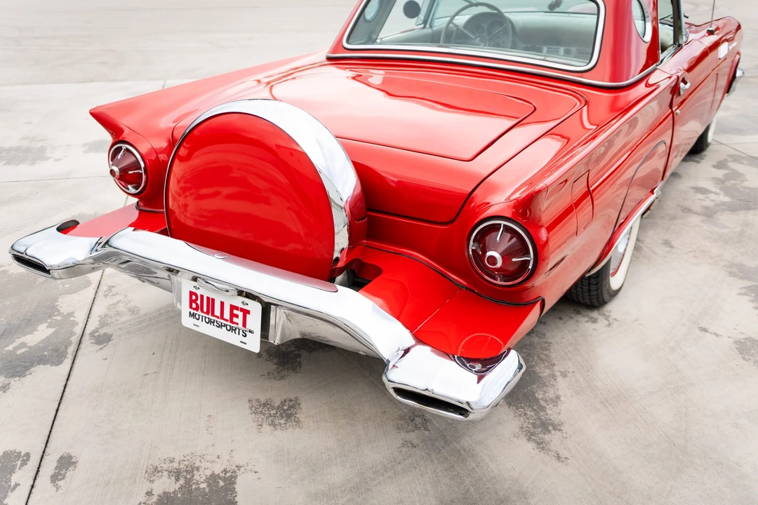 1957 Ford Thunderbird 1st Gen - Image 24 of 31