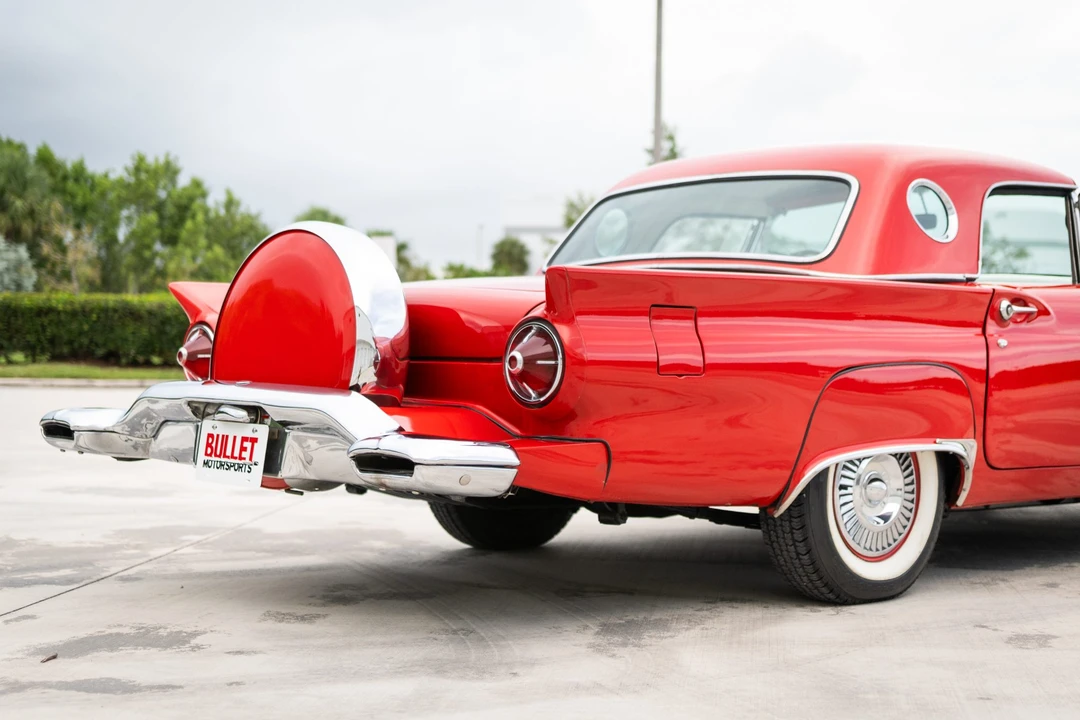 1957 Ford Thunderbird 1st Gen - Image 21 of 31