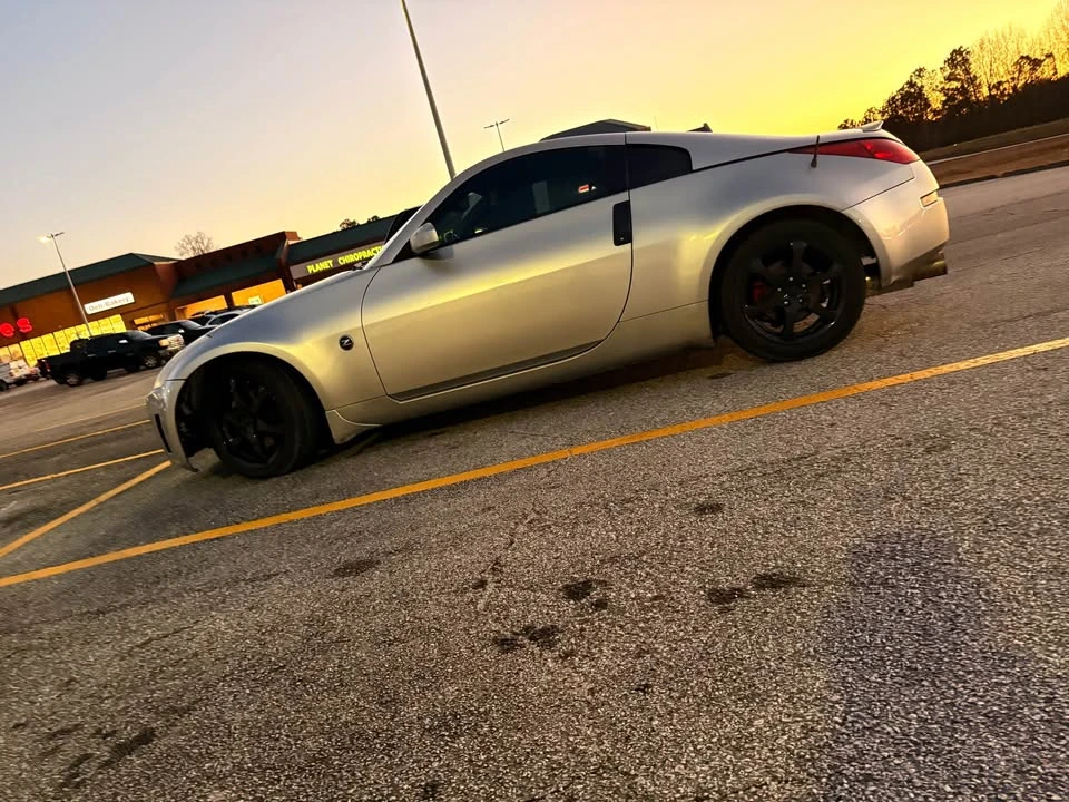 Nissan 350Z 5th Gen - Image 2 of 4