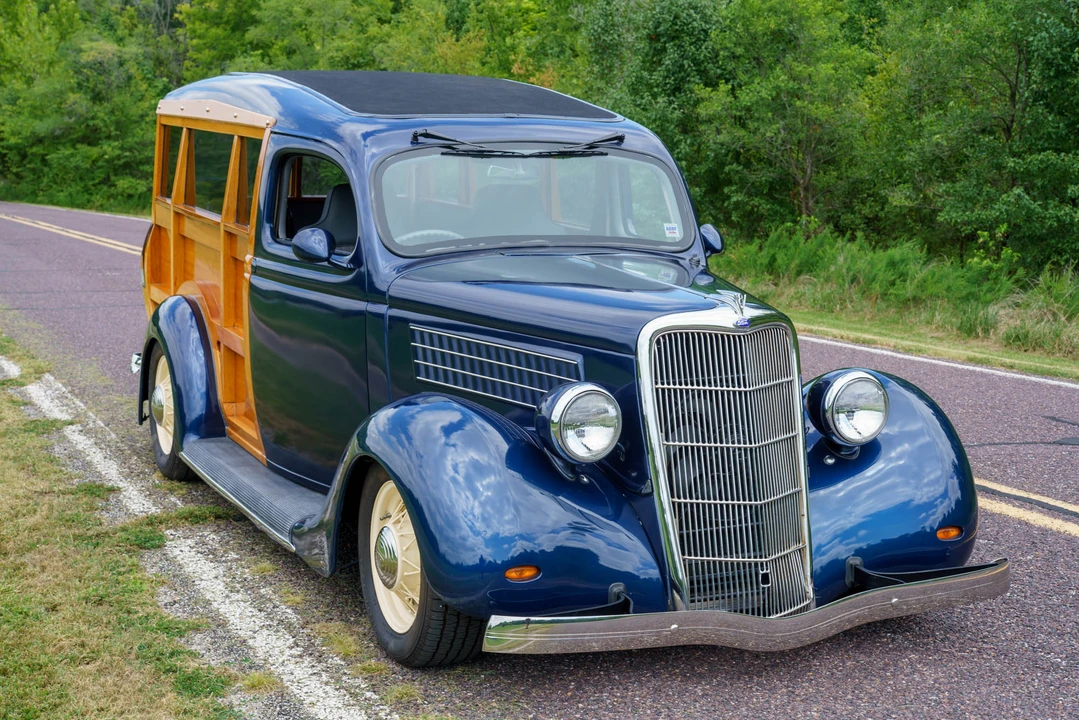 1935 Ford Model 48 & 68 - Image 7 of 31