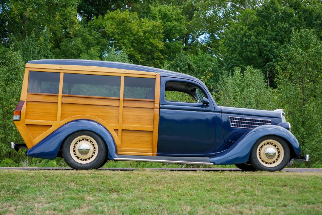 1935 Ford Model 48 & 68 - Image 14 of 31