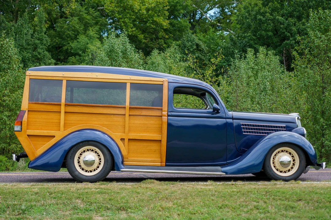 1935 Ford Model 48 & 68 - Image 13 of 31