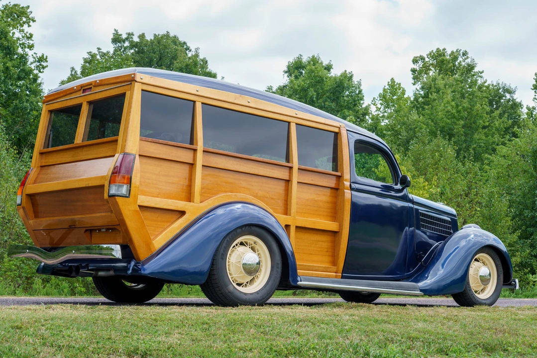 1935 Ford Model 48 & 68 - Image 16 of 31