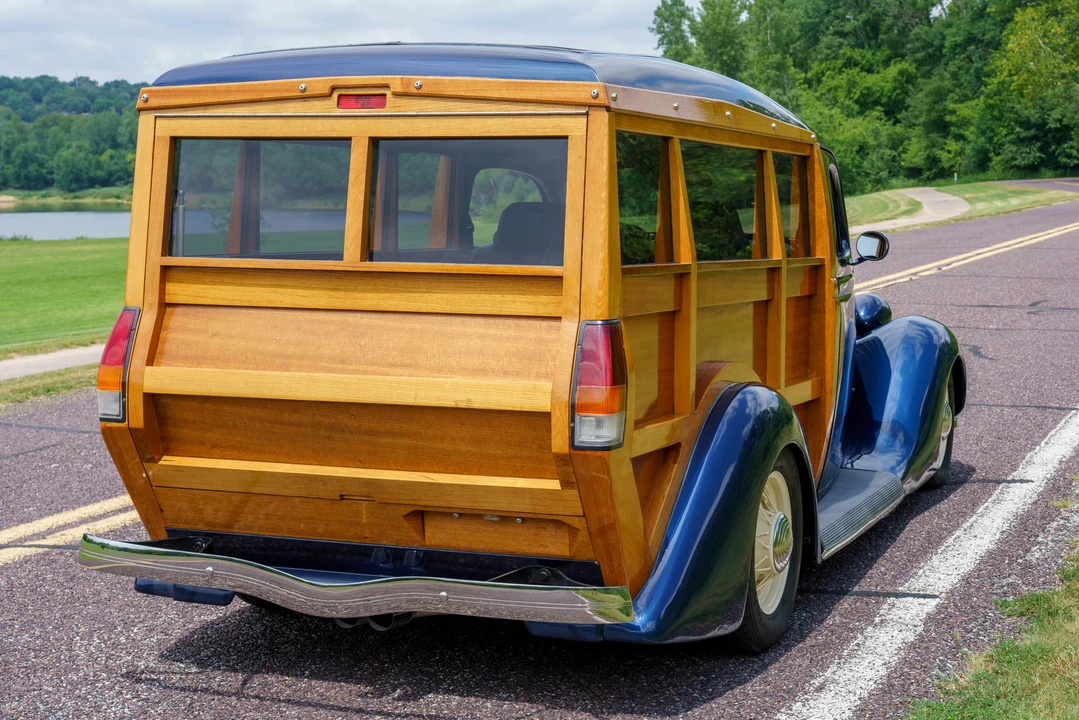 1935 Ford Model 48 & 68 - Image 21 of 31