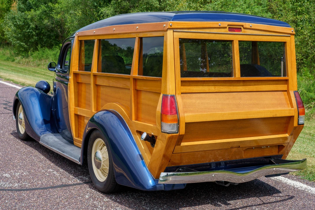 1935 Ford Model 48 & 68 - Image 24 of 31