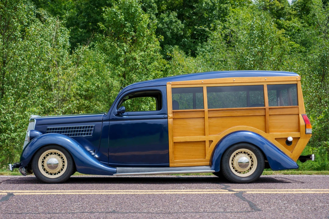 1935 Ford Model 48 & 68 - Image 29 of 31