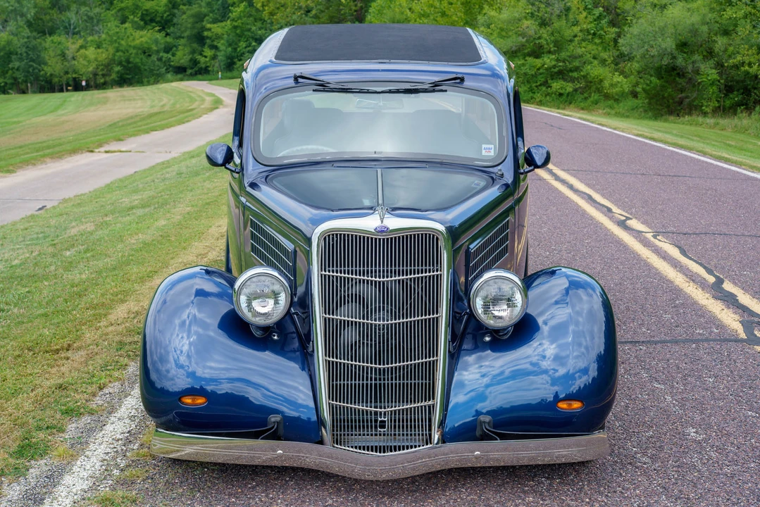 1935 Ford Model 48 & 68 - Image 5 of 31