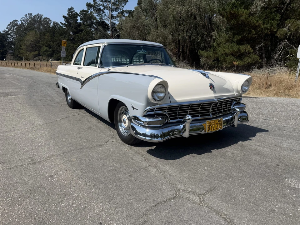 1956 Ford Fairlane 1st Gen - Image 15 of 31