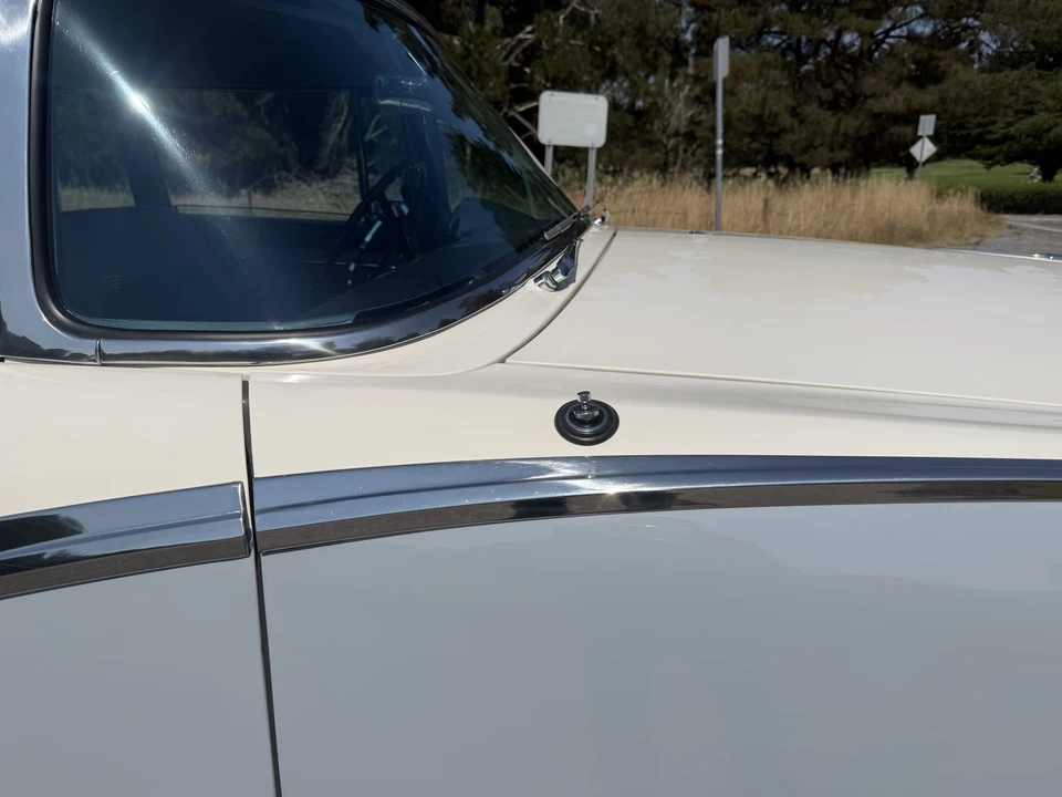 1956 Ford Fairlane 1st Gen - Image 26 of 31