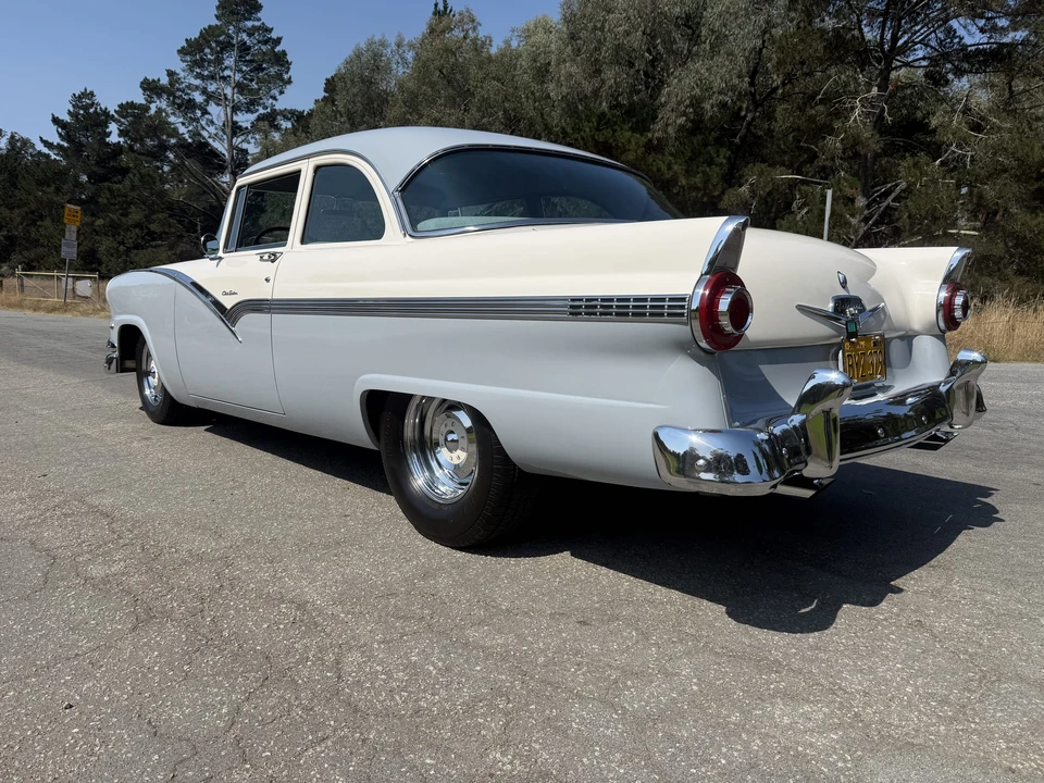 1956 Ford Fairlane 1st Gen - Image 7 of 31