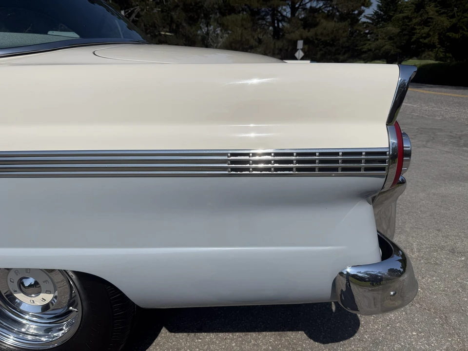 1956 Ford Fairlane 1st Gen - Image 21 of 31