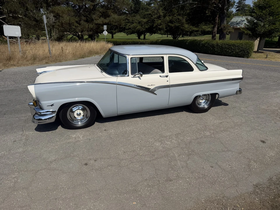 1956 Ford Fairlane 1st Gen - Image 5 of 31