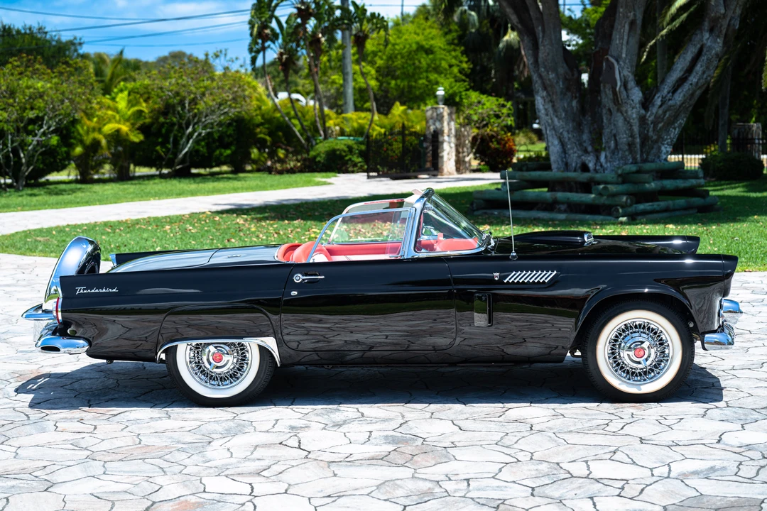1956 Ford Thunderbird 1st Gen - Image 25 of 31