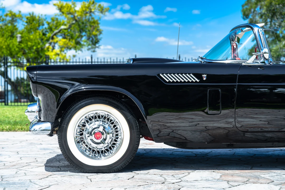 1956 Ford Thunderbird 1st Gen - Image 29 of 31