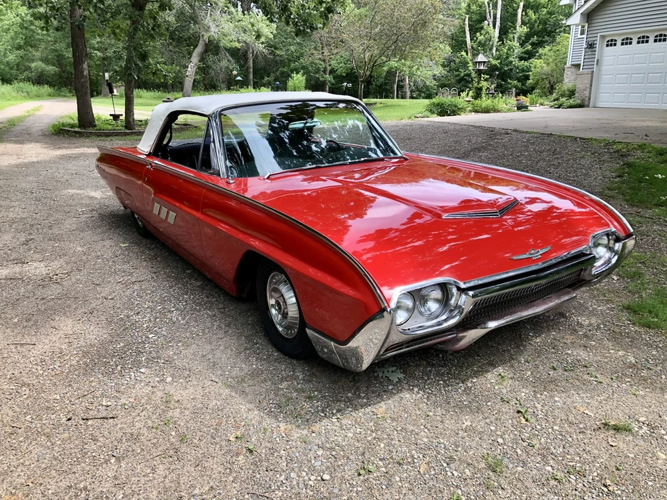 1963 Ford Thunderbird 3rd Gen - Image 11 of 31