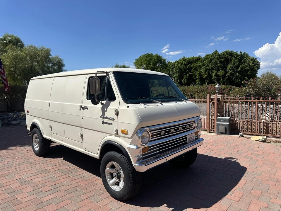 1974 Ford Econoline Van - Image 9 of 31