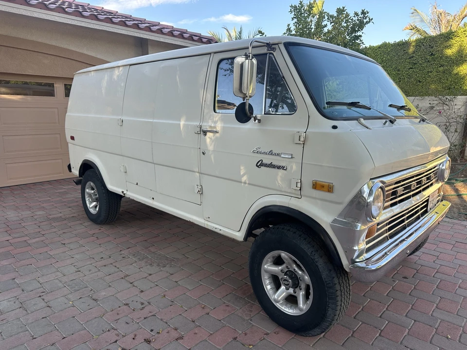 1974 Ford Econoline Van - Image 10 of 31
