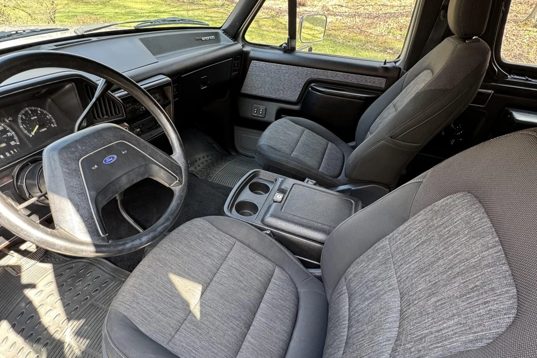 1988 Ford Bronco 4th Gen - Image 5 of 7