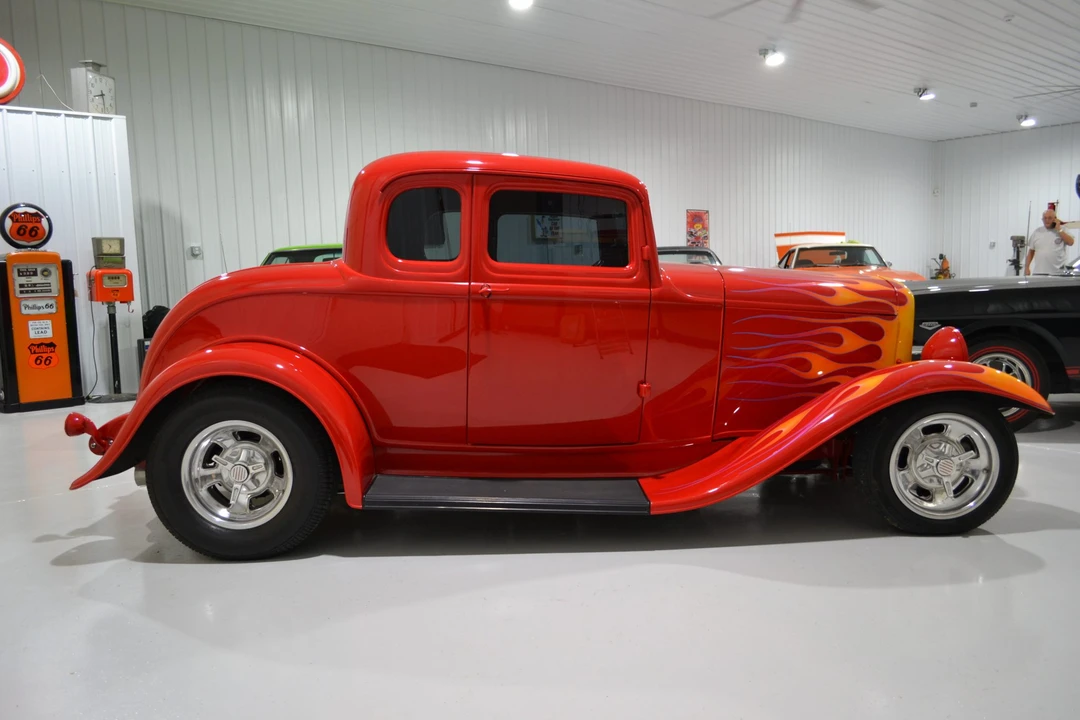 Ford Hot Rod - Image 8 of 31
