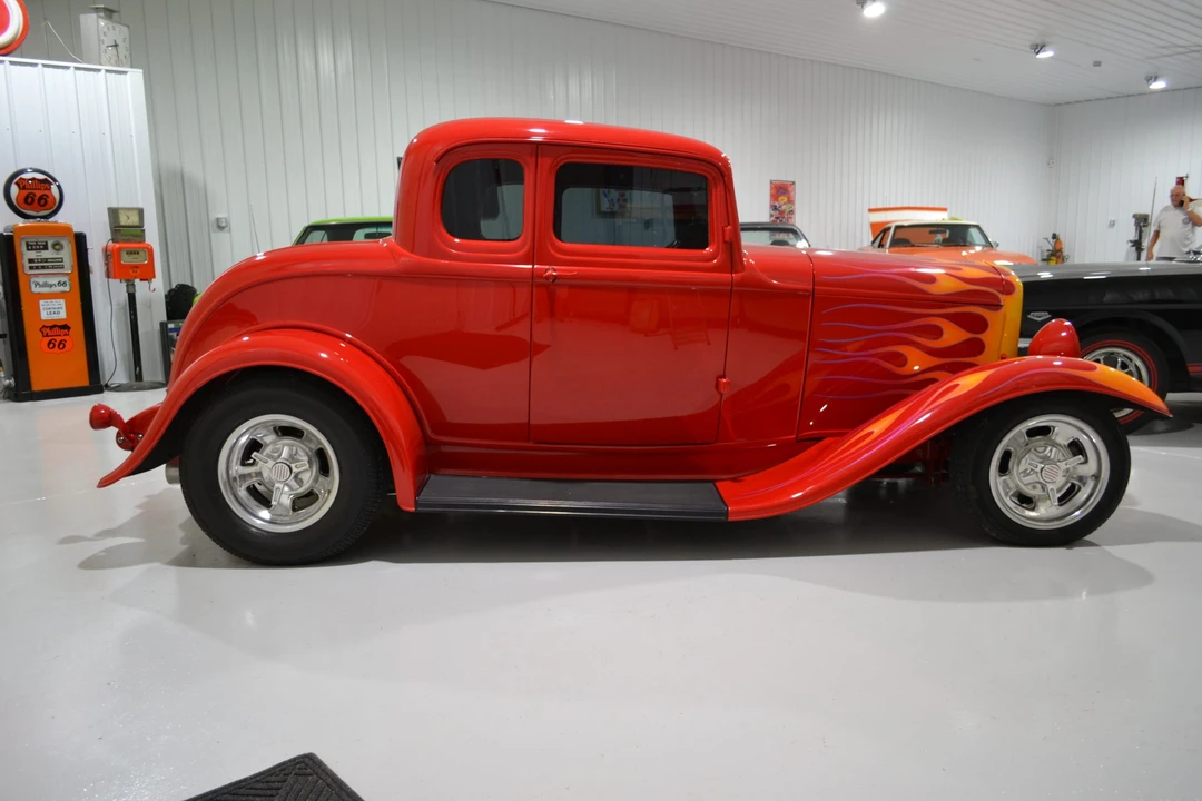 Ford Hot Rod - Image 10 of 31