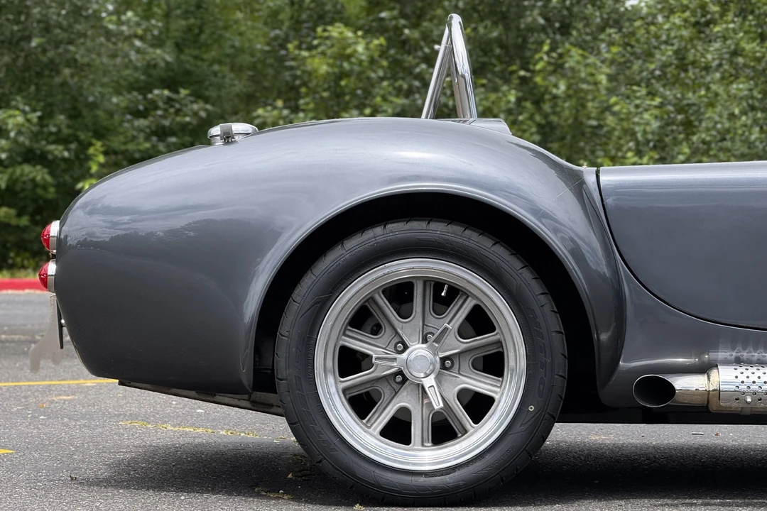 Shelby Cobra Replica - Image 30 of 31