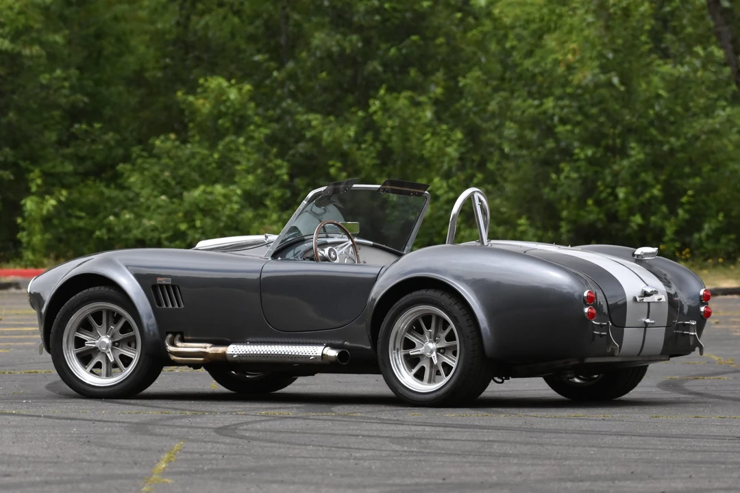 Shelby Cobra Replica - Image 20 of 31