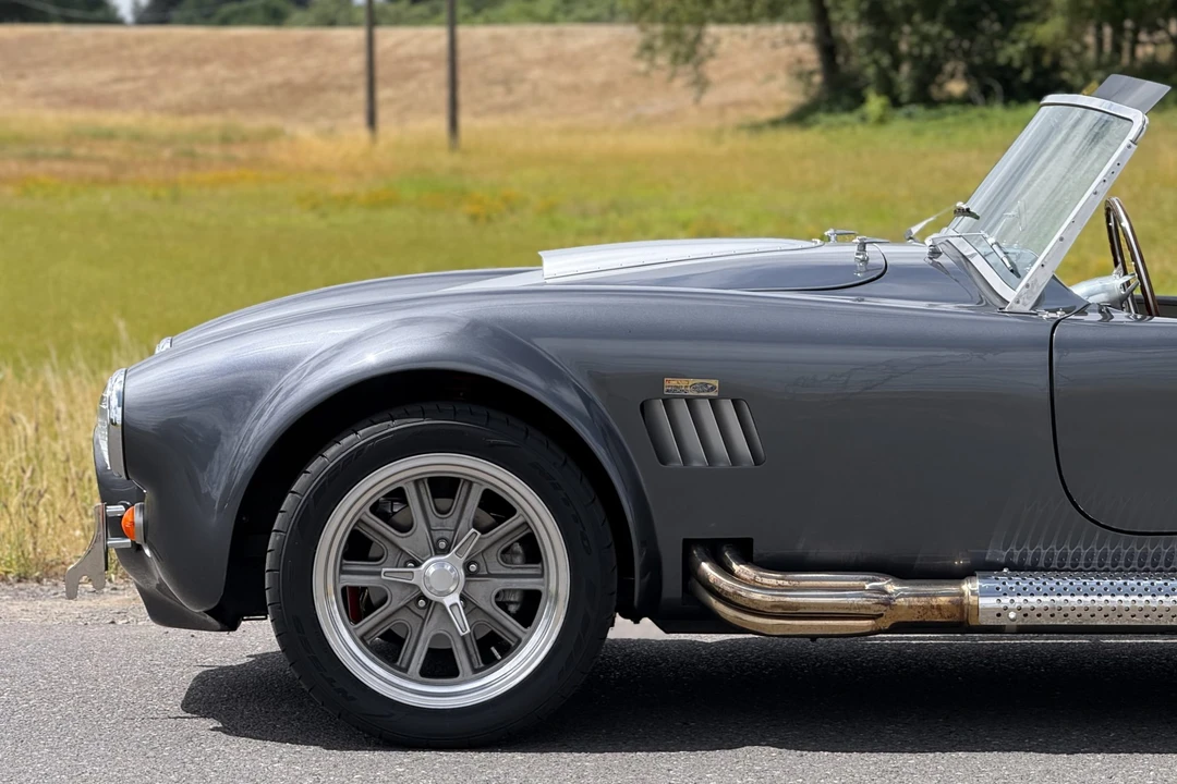 Shelby Cobra Replica - Image 26 of 31
