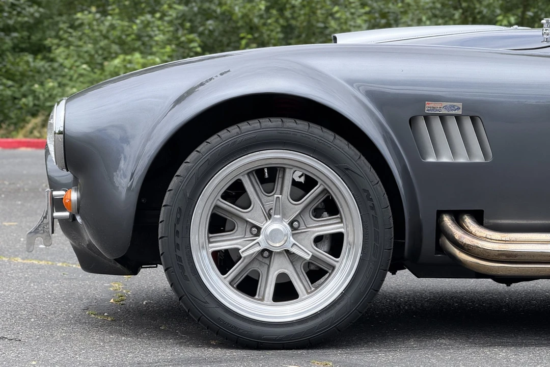 Shelby Cobra Replica - Image 28 of 31