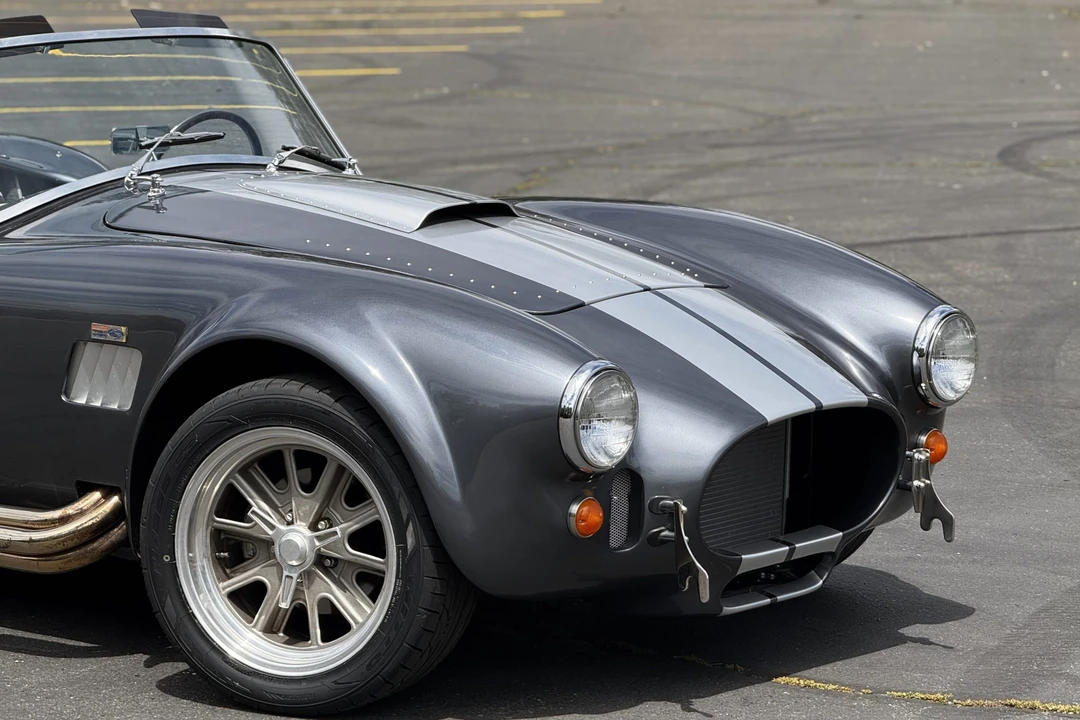 Shelby Cobra Replica - Image 22 of 31