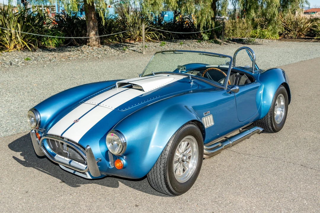 Shelby Cobra Replica - Image 2 of 31