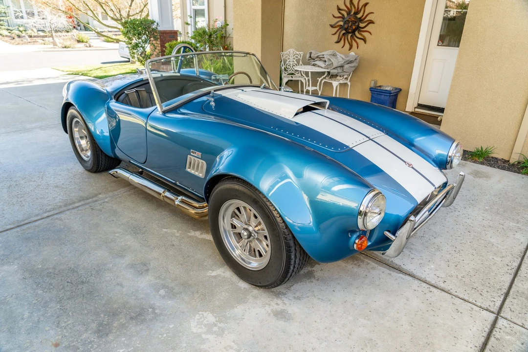 Shelby Cobra Replica - Image 14 of 31