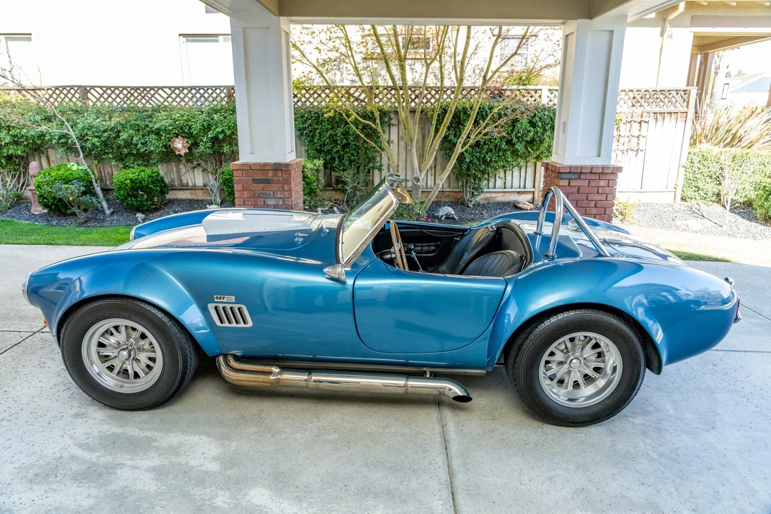 Shelby Cobra Replica - Image 4 of 31