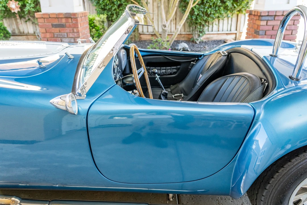 Shelby Cobra Replica - Image 28 of 31