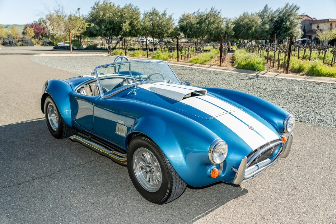 Shelby Cobra Replica - Image 17 of 31