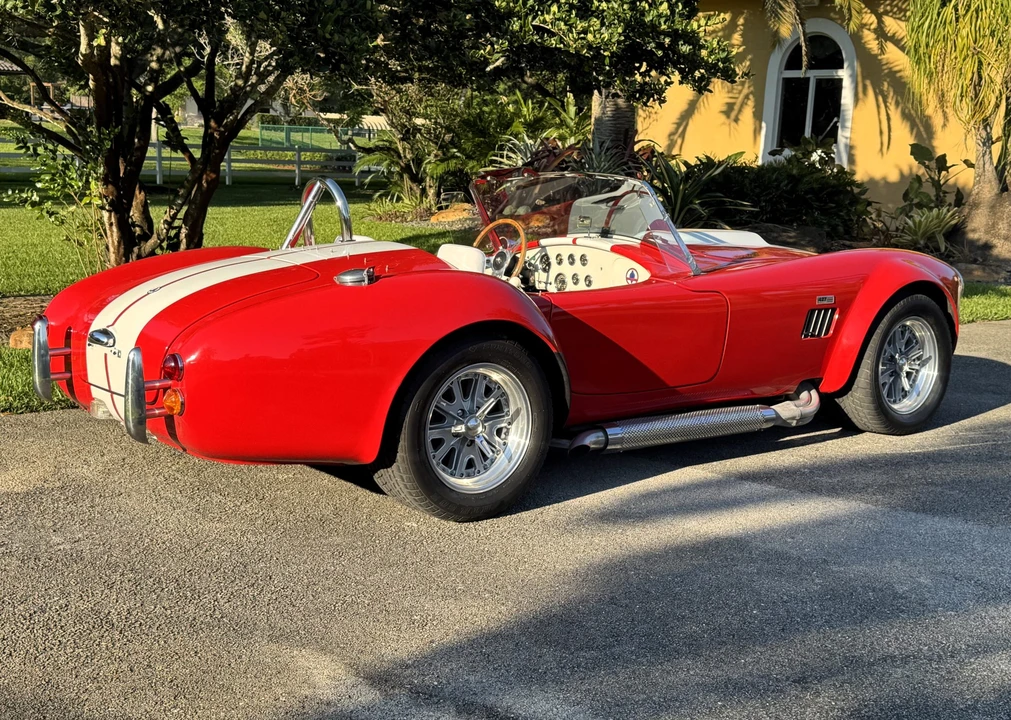 Shelby Cobra Replica - Image 9 of 31