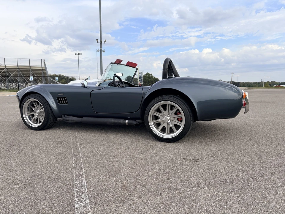 Shelby Cobra Replica - Image 19 of 31