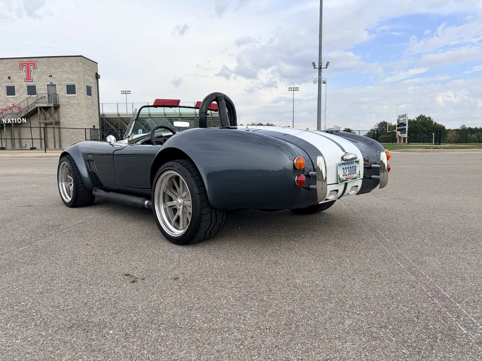 Shelby Cobra Replica - Image 18 of 31