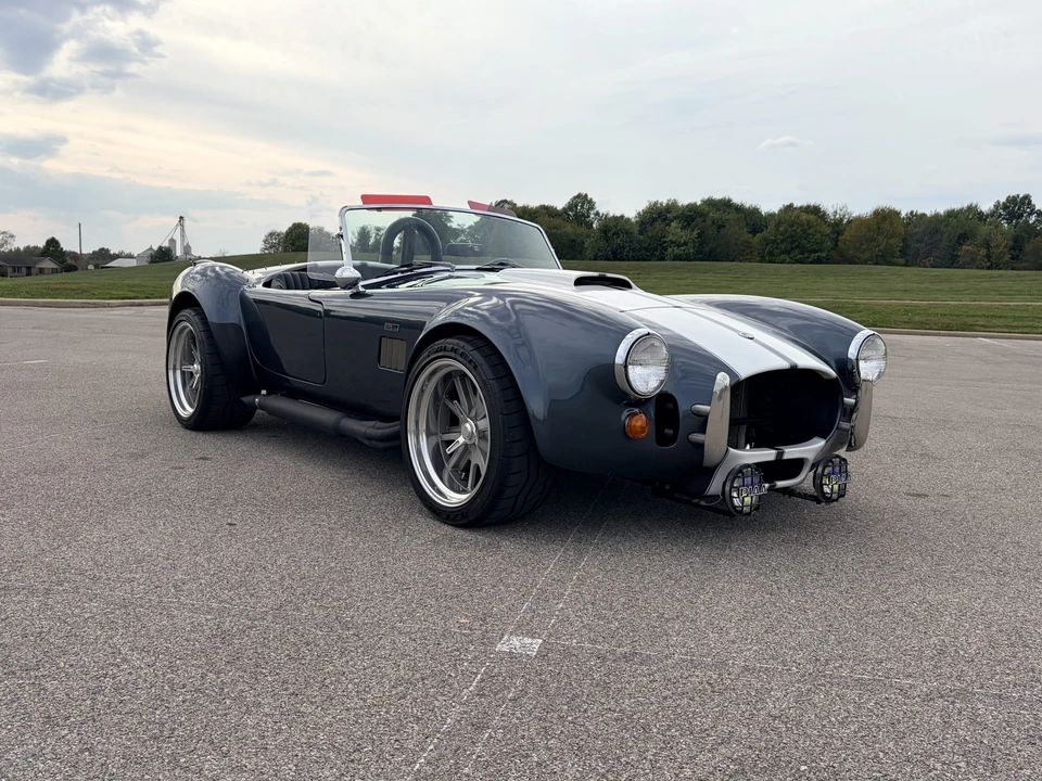 Shelby Cobra Replica - Image 10 of 31