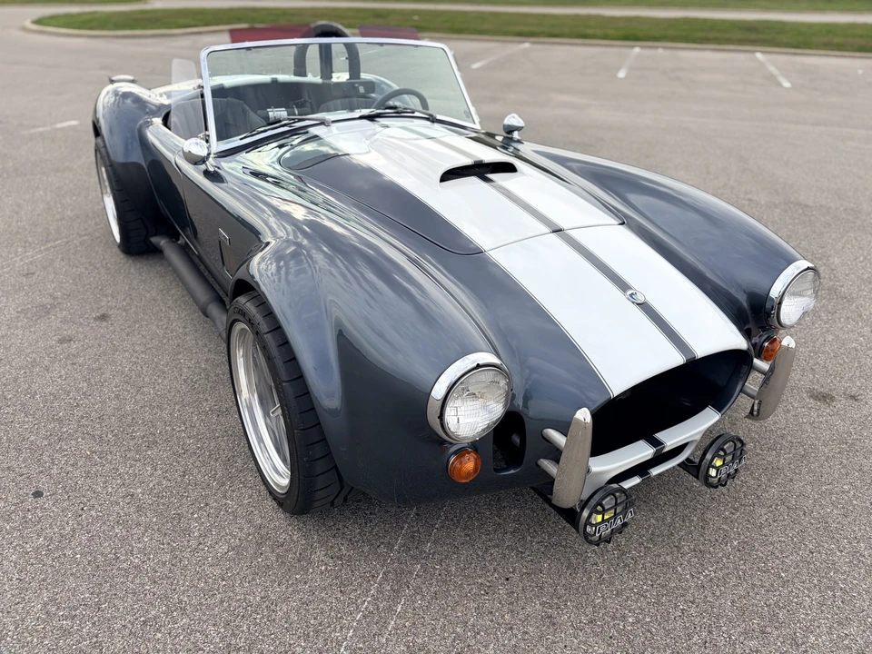 Shelby Cobra Replica - Image 9 of 31
