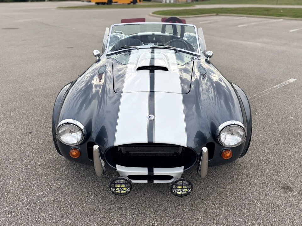 Shelby Cobra Replica - Image 7 of 31